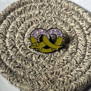 Pink and Yellow Heart Brooch with Intertwined Design‎